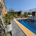 Tal Jordan Complex 아파트 가르브