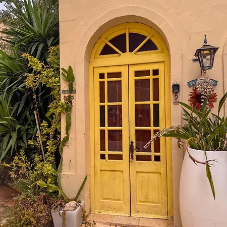 Tal Jordan Complex Apartment *