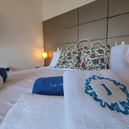 Tal Jordan Complex Apartment *