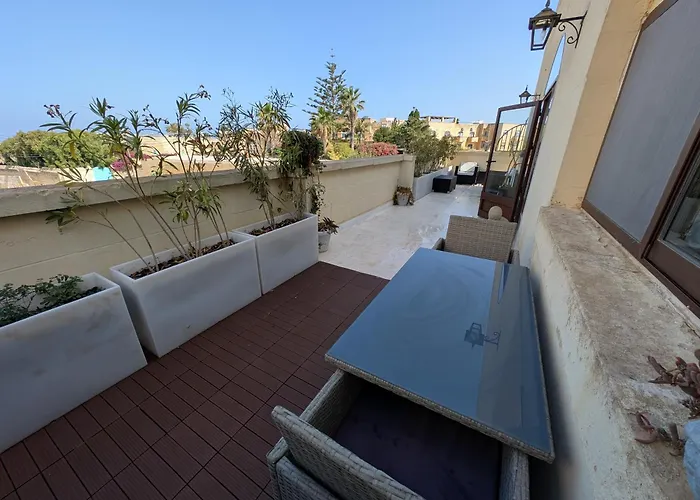 Tal Jordan Complex * Għarb