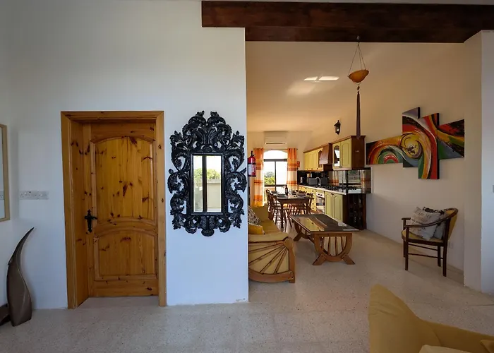 Tal Jordan Complex Apartman Għarb