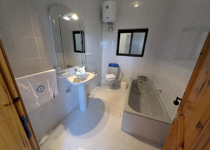 Tal Jordan Complex Apartman